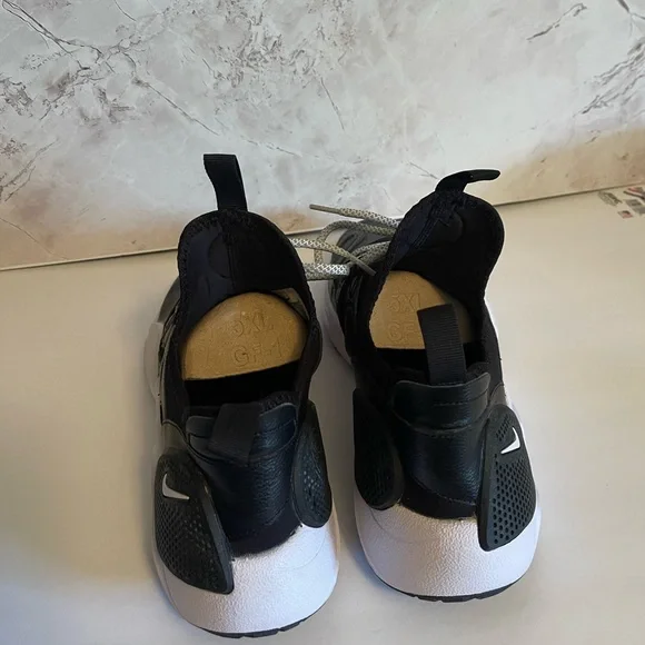 Nike Air Huarches with Jordan reflective laces sz 13 - Picture 6 of 6